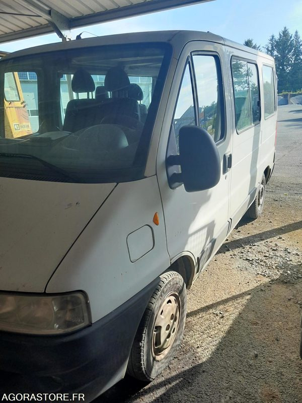 PEUGEOT BOXER 9 PLACES - حافلة صغيرة, ميكروباص: صورة 2 PEUGEOT BOXER 9 PLACES - حافلة صغيرة, ميكروباص: صورة 2