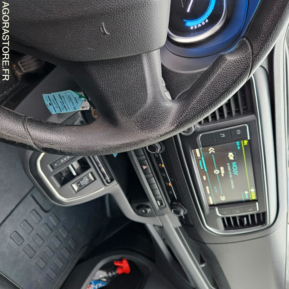 PEUGEOT EXPERT - 2021 - 42 882km - فان, فان كهربائية: صورة 3 PEUGEOT EXPERT - 2021 - 42 882km - فان, فان كهربائية: صورة 3