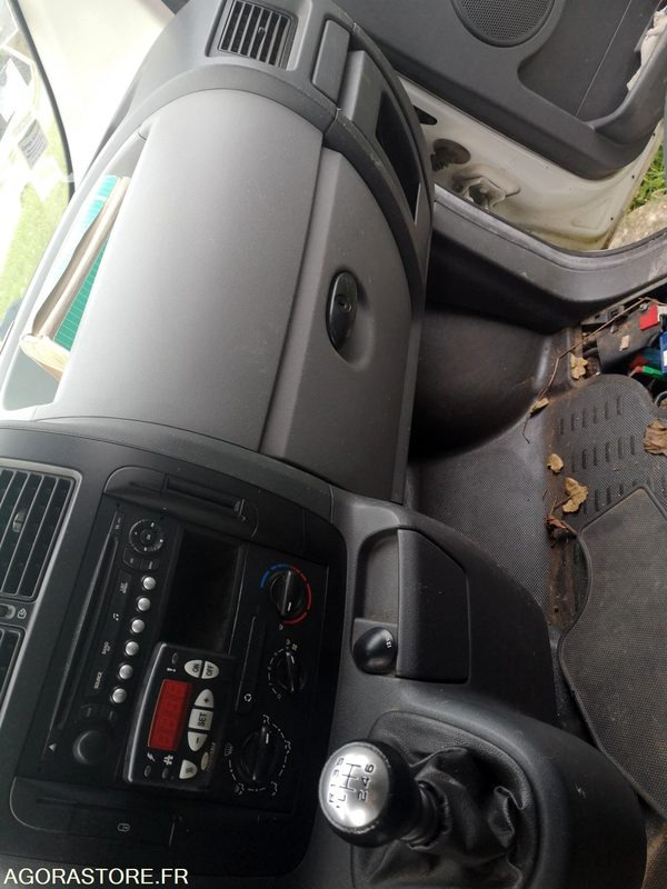 PEUGEOT FRIGORIFIQUE - شاحنة مُبرّدة للتوصيل: صورة 2 PEUGEOT FRIGORIFIQUE - شاحنة مُبرّدة للتوصيل: صورة 2