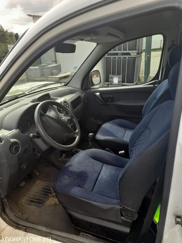PEUGEOT PARTNER 2006 - فان المدمجة: صورة 1 PEUGEOT PARTNER 2006 - فان المدمجة: صورة 1