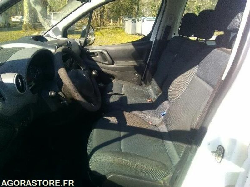 PEUGEOT Partner - 218886km - 2010 - فان المدمجة: صورة 3 PEUGEOT Partner - 218886km - 2010 - فان المدمجة: صورة 3