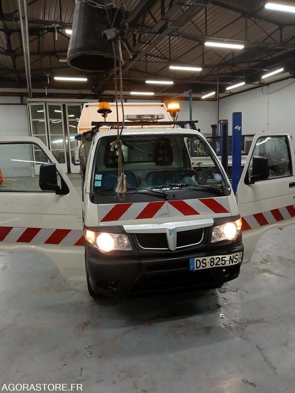 PIAGGIO PORTER BENNE - قلاب صغير: صورة 1 PIAGGIO PORTER BENNE - قلاب صغير: صورة 1
