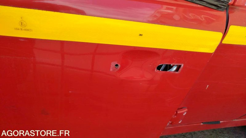 PICK-UP Land rover Defender - 2004 - 9266QL11 - شاحنة البيك أب: صورة 4 PICK-UP Land rover Defender - 2004 - 9266QL11 - شاحنة البيك أب: صورة 4