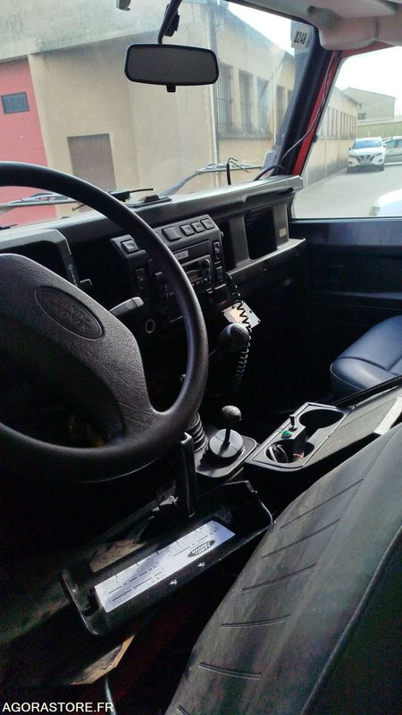 PICK-UP Land rover Defender - 2004 - 9266QL11 - شاحنة البيك أب: صورة 5 PICK-UP Land rover Defender - 2004 - 9266QL11 - شاحنة البيك أب: صورة 5