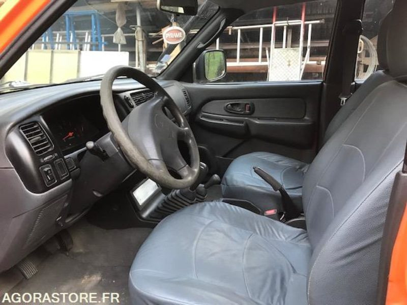 PICKUP MITSUBISHI - قلاب صغير: صورة 3 PICKUP MITSUBISHI - قلاب صغير: صورة 3