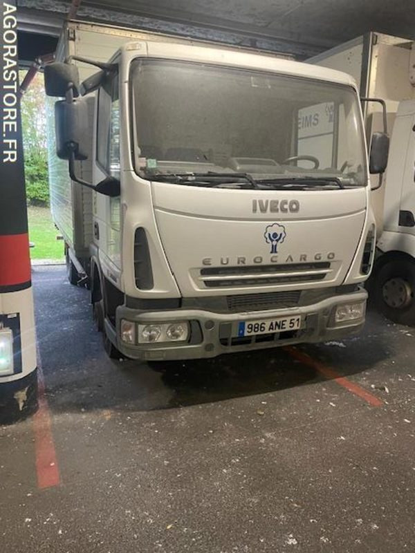 POID LOURD IVECO - شاحنة مقفلة: صورة 1 POID LOURD IVECO - شاحنة مقفلة: صورة 1