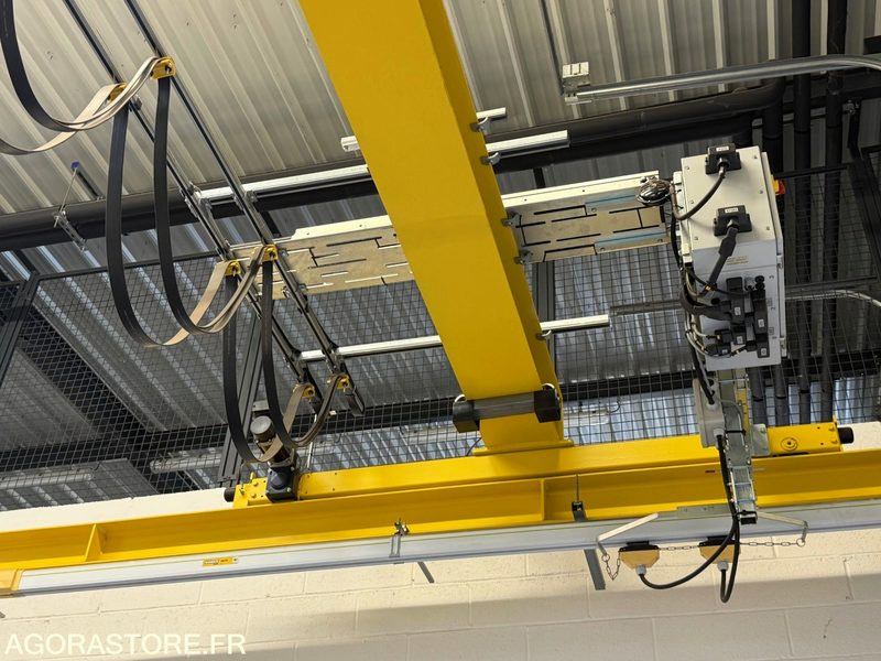 PONT ROULANT (Capacité 1600kgs) - الأدوات والمعدات: صورة 4 PONT ROULANT (Capacité 1600kgs) - الأدوات والمعدات: صورة 4