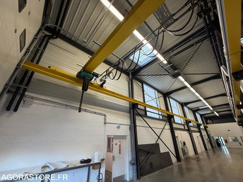 PONT ROULANT (Capacité 1600kgs) - الأدوات والمعدات: صورة 2 PONT ROULANT (Capacité 1600kgs) - الأدوات والمعدات: صورة 2