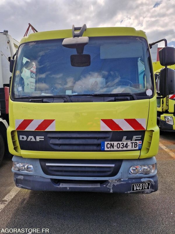 PORTEUR BOM 12T DAF FAUN - 2012 - شاحنة النفايات: صورة 1 PORTEUR BOM 12T DAF FAUN - 2012 - شاحنة النفايات: صورة 1