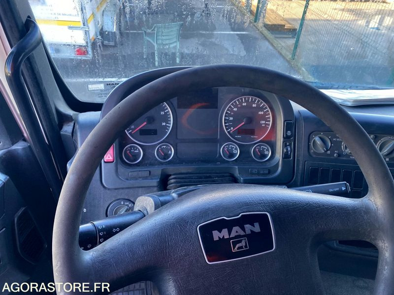 PORTEUR MAN TGM AUTO ECOLE - 2010 - 230000 Kms - شاحنة: صورة 4 PORTEUR MAN TGM AUTO ECOLE - 2010 - 230000 Kms - شاحنة: صورة 4