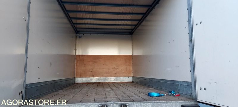 PORTEUR ROUTIER - MIDLUM 220-15 - 3763 - 190000 KMS - - شاحنة: صورة 4 PORTEUR ROUTIER - MIDLUM 220-15 - 3763 - 190000 KMS - - شاحنة: صورة 4