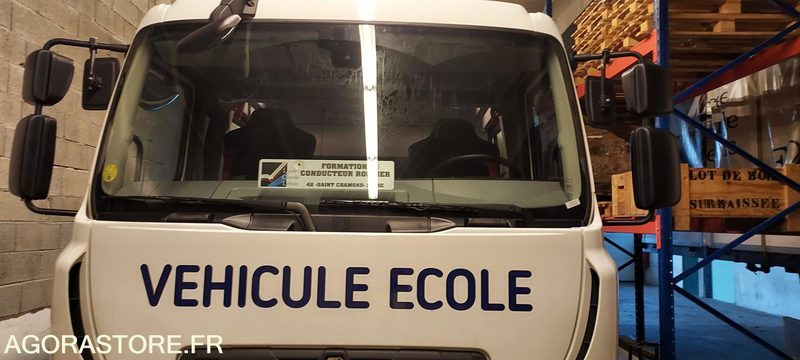 PORTEUR ROUTIER - MIDLUM 220-15 - 3763 - 190000 KMS - - شاحنة: صورة 5 PORTEUR ROUTIER - MIDLUM 220-15 - 3763 - 190000 KMS - - شاحنة: صورة 5