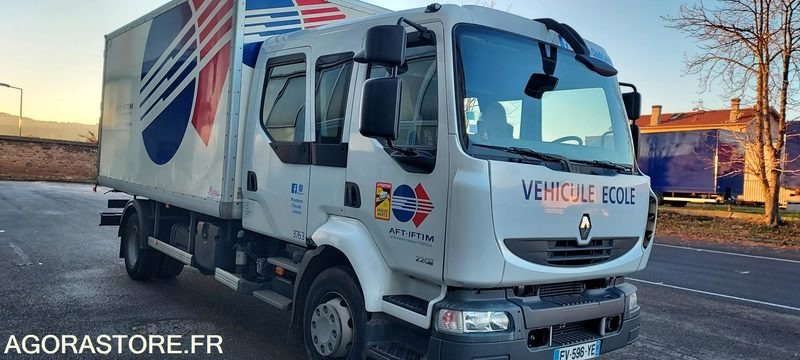 PORTEUR ROUTIER - MIDLUM 220-15 - 3763 - 190000 KMS - - شاحنة: صورة 3 PORTEUR ROUTIER - MIDLUM 220-15 - 3763 - 190000 KMS - - شاحنة: صورة 3