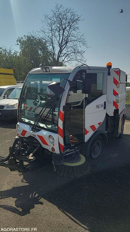 PRO 154 - CITYCAT 2020 - 47019KM - 2010 - معدات الحدائق: صورة 1 PRO 154 - CITYCAT 2020 - 47019KM - 2010 - معدات الحدائق: صورة 1