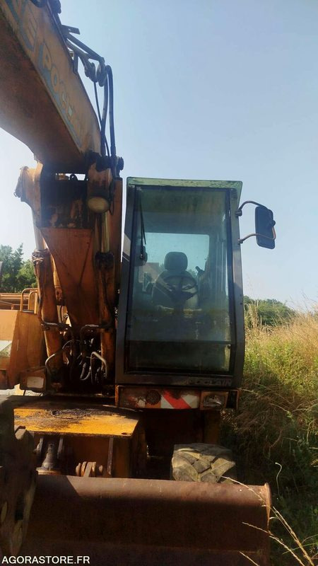 Pelle CASE 688 - 21595heures - جرافة حفار: صورة 1 Pelle CASE 688 - 21595heures - جرافة حفار: صورة 1