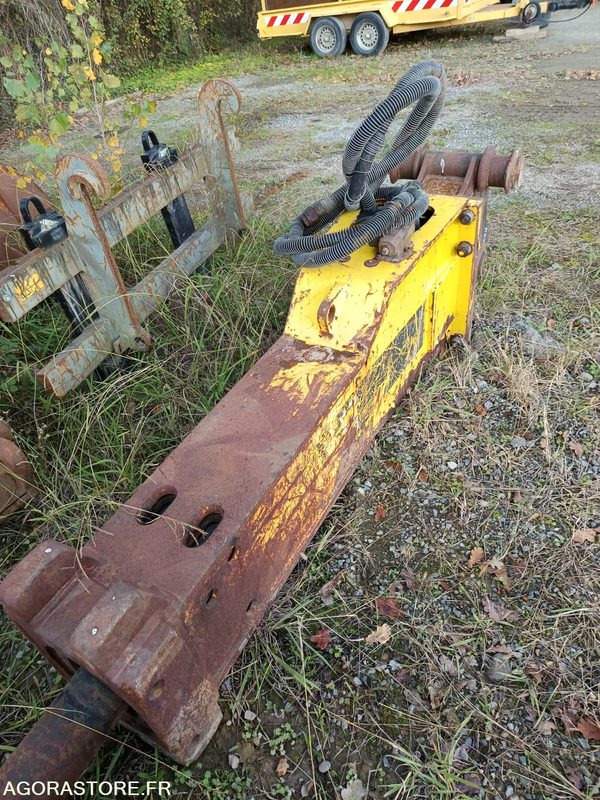 Pelle Case CX 135 SR 2015 7000 heures avec bras deporté et 3 godets - حفارة: صورة 4 Pelle Case CX 135 SR 2015 7000 heures avec bras deporté et 3 godets - حفارة: صورة 4