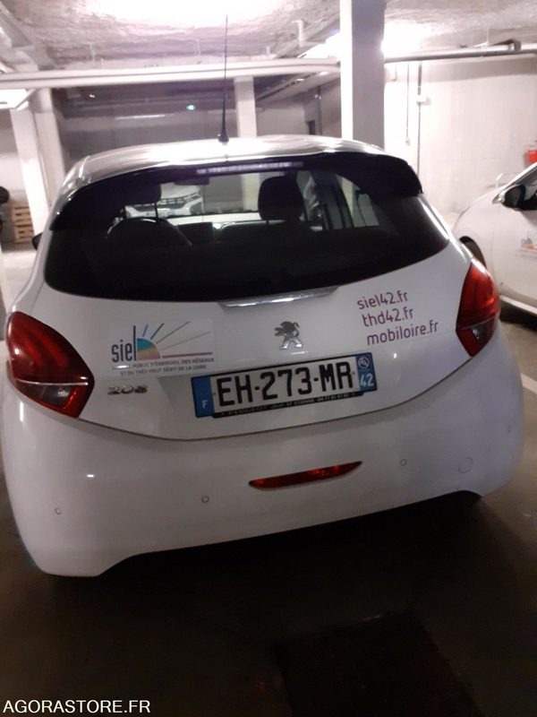 Peugeot 208 - 2016 - 225495 kms - سيارة: صورة 1 Peugeot 208 - 2016 - 225495 kms - سيارة: صورة 1