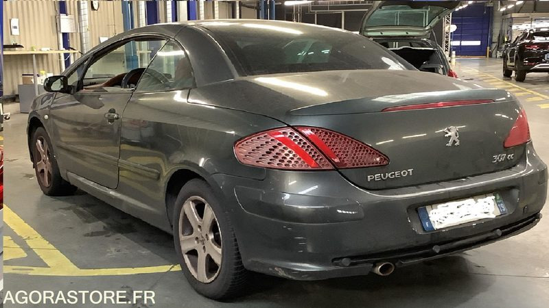 Peugeot 307 CC 2.0 16V - كابريوليه: صورة 2 Peugeot 307 CC 2.0 16V - كابريوليه: صورة 2