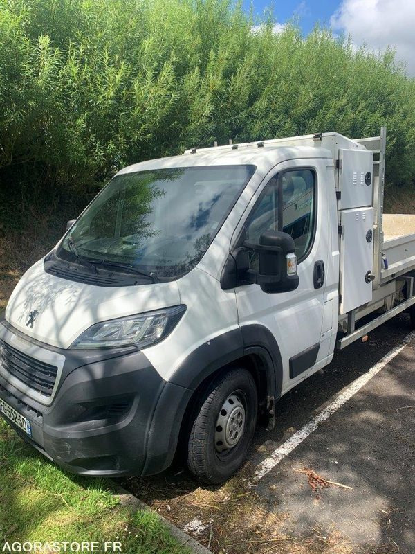 Peugeot Boxer Benne - 2019 - 76875 Kms - فان: صورة 2 Peugeot Boxer Benne - 2019 - 76875 Kms - فان: صورة 2