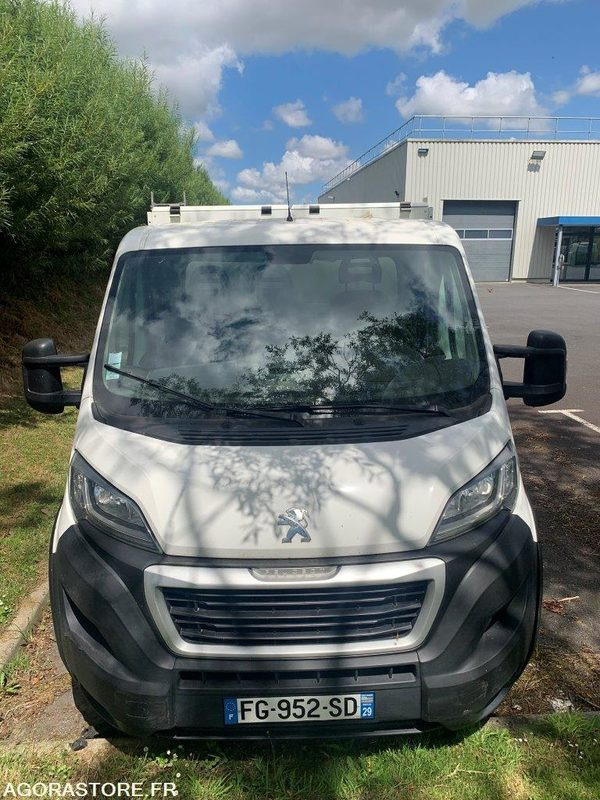 Peugeot Boxer Benne - 2019 - 76875 Kms - فان: صورة 1 Peugeot Boxer Benne - 2019 - 76875 Kms - فان: صورة 1