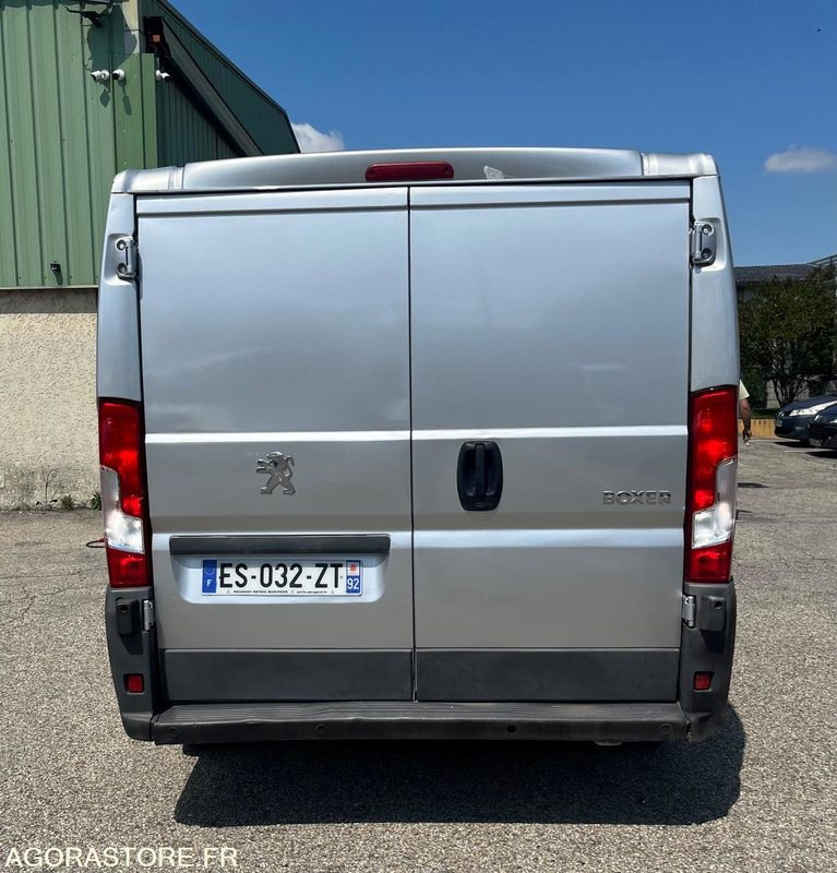 Peugeot Boxer L1H2 330 L1H1 2L Bluehdi - 2017 - 139 950km - شاحنة مُبرّدة للتوصيل: صورة 3 Peugeot Boxer L1H2 330 L1H1 2L Bluehdi - 2017 - 139 950km - شاحنة مُبرّدة للتوصيل: صورة 3