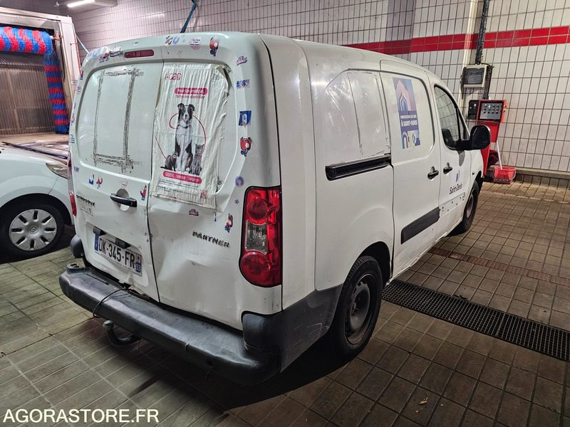 Peugeot Partner - 2014 - 61762kms - DK 345 FR - فان المدمجة: صورة 2 Peugeot Partner - 2014 - 61762kms - DK 345 FR - فان المدمجة: صورة 2