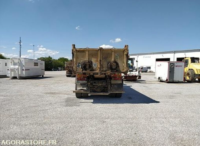 Porteur 8x4 Renault KERAX - DL116LZ - 2005 / 727486 KM (ML557) - شاحنة: صورة 4 Porteur 8x4 Renault KERAX - DL116LZ - 2005 / 727486 KM (ML557) - شاحنة: صورة 4