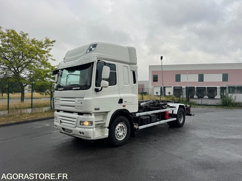 Porteur DAF CF460 19T Ampliroll GUIMA - 2009 - 801000km - شاحنة: صورة 1 Porteur DAF CF460 19T Ampliroll GUIMA - 2009 - 801000km - شاحنة: صورة 1