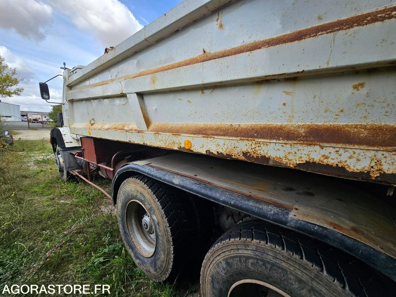 Porteur benne Renault C260 - 1985 - 356393km - BQ230WS - شاحنة قلاب: صورة 4 Porteur benne Renault C260 - 1985 - 356393km - BQ230WS - شاحنة قلاب: صورة 4