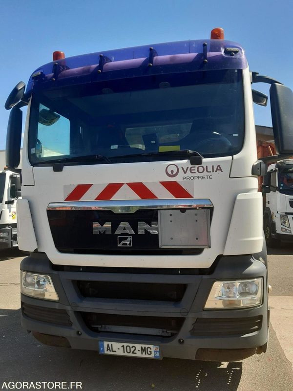 R51812-PORTEUR POLYBENNE MAN TGS 28.400 - BRAS GUIMA - ANNÉE 2010 - 555918 Km - شاحنة: صورة 2 R51812-PORTEUR POLYBENNE MAN TGS 28.400 - BRAS GUIMA - ANNÉE 2010 - 555918 Km - شاحنة: صورة 2