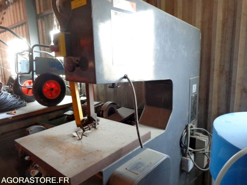 RARE SCIE a ruban verticale a métaux ULTRA - آلة تصنيع المعادن: صورة 1 RARE SCIE a ruban verticale a métaux ULTRA - آلة تصنيع المعادن: صورة 1