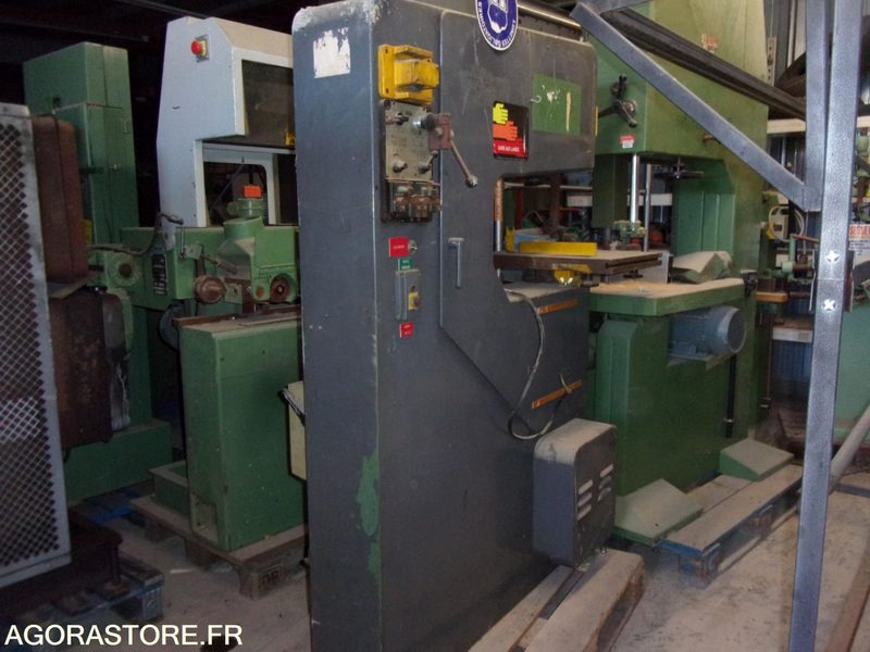 RARE SCIE a ruban verticale a métaux ULTRA - آلة تصنيع المعادن: صورة 3 RARE SCIE a ruban verticale a métaux ULTRA - آلة تصنيع المعادن: صورة 3