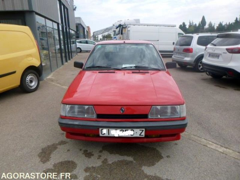 RENAULT 11 TSE - 1987 - 155 360km - سيارة: صورة 2 RENAULT 11 TSE - 1987 - 155 360km - سيارة: صورة 2