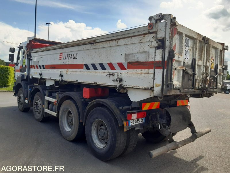 RENAULT 8X4 KERAX 430.32 - 2011 / 373600 Kms (M5126) - شاحنة: صورة 4 RENAULT 8X4 KERAX 430.32 - 2011 / 373600 Kms (M5126) - شاحنة: صورة 4