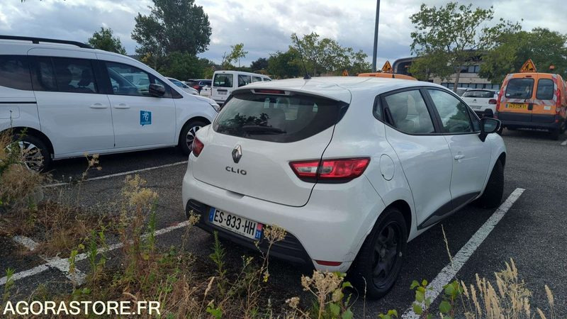 RENAULT CLIO 158419kms - 2017 - سيارة: صورة 2 RENAULT CLIO 158419kms - 2017 - سيارة: صورة 2