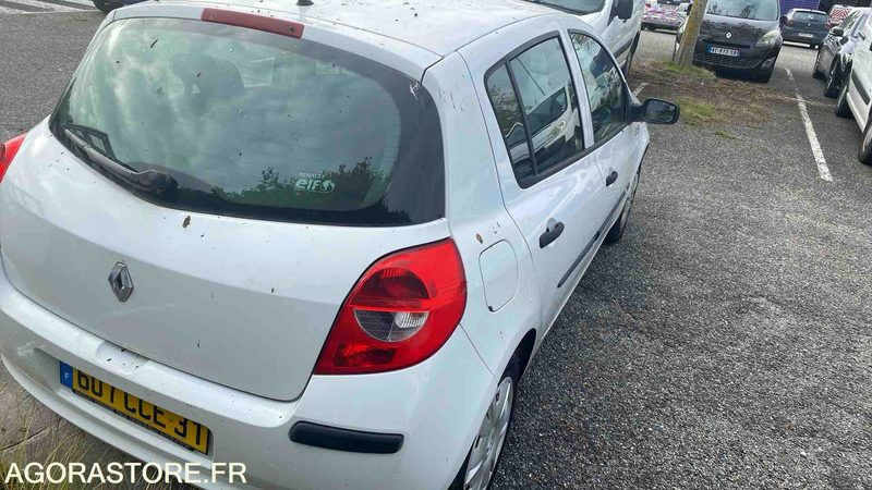 RENAULT CLIO - 192291 KM - 2007 - سيارة: صورة 4 RENAULT CLIO - 192291 KM - 2007 - سيارة: صورة 4