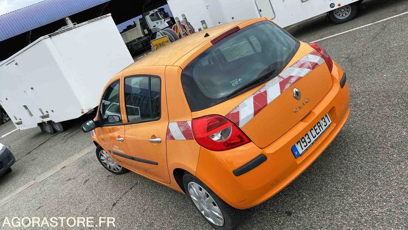 RENAULT CLIO - 2008 - 152276 KM - سيارة: صورة 3 RENAULT CLIO - 2008 - 152276 KM - سيارة: صورة 3
