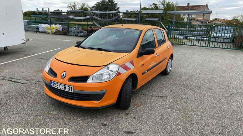 RENAULT CLIO - 2008 - 152276 KM - سيارة: صورة 2 RENAULT CLIO - 2008 - 152276 KM - سيارة: صورة 2