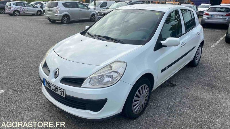 RENAULT CLIO - 2008 - 171835 KM - سيارة: صورة 2 RENAULT CLIO - 2008 - 171835 KM - سيارة: صورة 2