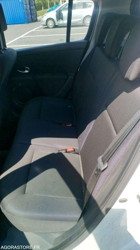 RENAULT CLIO - 2008 - 182854kms - سيارة: صورة 4 RENAULT CLIO - 2008 - 182854kms - سيارة: صورة 4