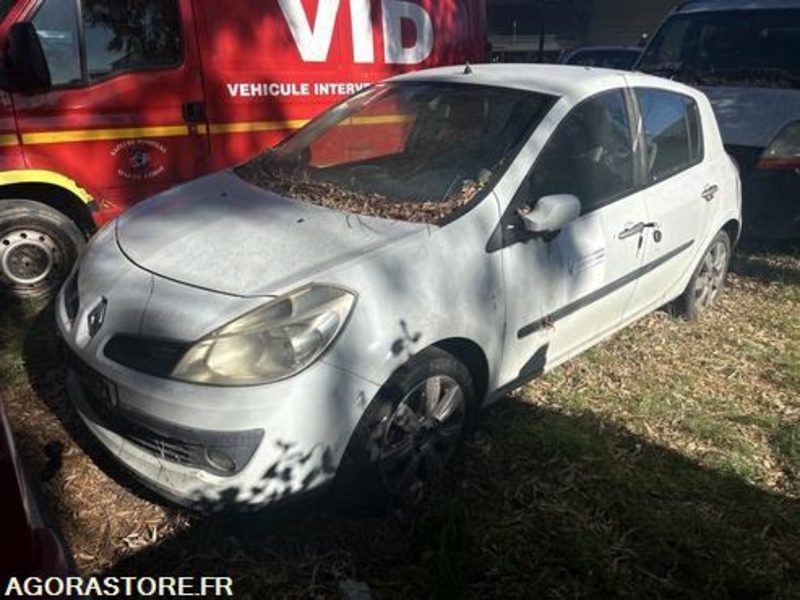 RENAULT CLIO - 2008 - 260000KM - 3664GX2A - سيارة: صورة 3 RENAULT CLIO - 2008 - 260000KM - 3664GX2A - سيارة: صورة 3