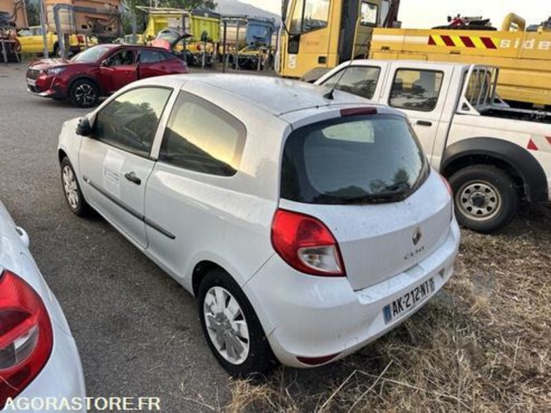RENAULT CLIO - 2010 - 104062KM - AK212NT - سيارة: صورة 5 RENAULT CLIO - 2010 - 104062KM - AK212NT - سيارة: صورة 5