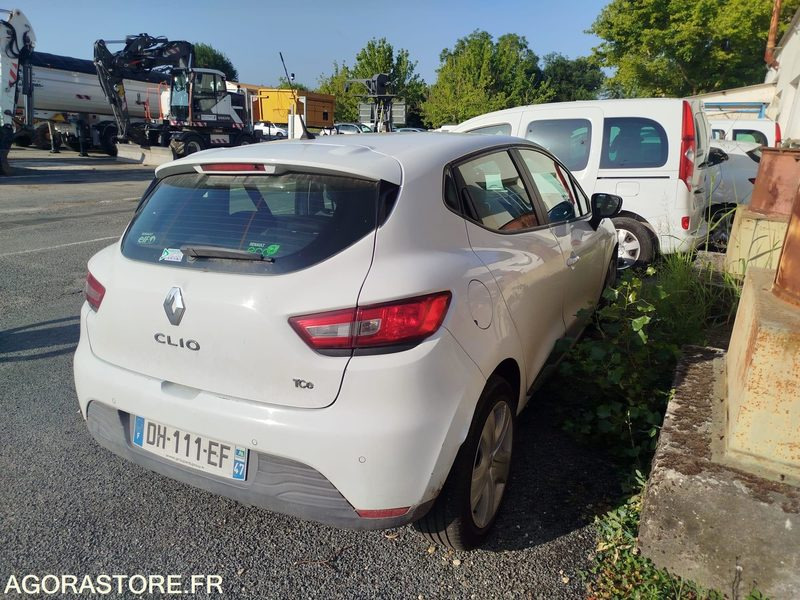 RENAULT CLIO - 2014 - سيارة: صورة 4 RENAULT CLIO - 2014 - سيارة: صورة 4