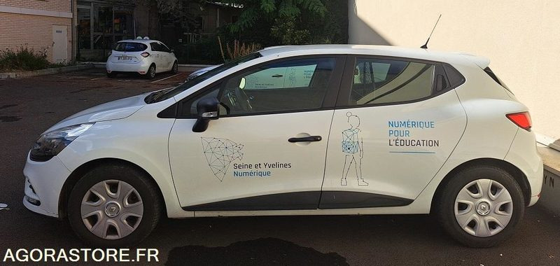 RENAULT - CLIO - 2018 - 79 000 KM - سيارة: صورة 3 RENAULT - CLIO - 2018 - 79 000 KM - سيارة: صورة 3