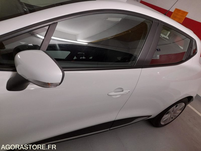 RENAULT CLIO IV - ZEN 09E E5 - 83985kms - 2013 - سيارة: صورة 4 RENAULT CLIO IV - ZEN 09E E5 - 83985kms - 2013 - سيارة: صورة 4