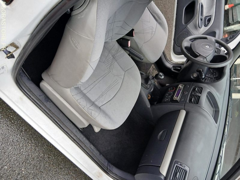 سيارة RENAULT CLIO SOCIETE: صورة 8