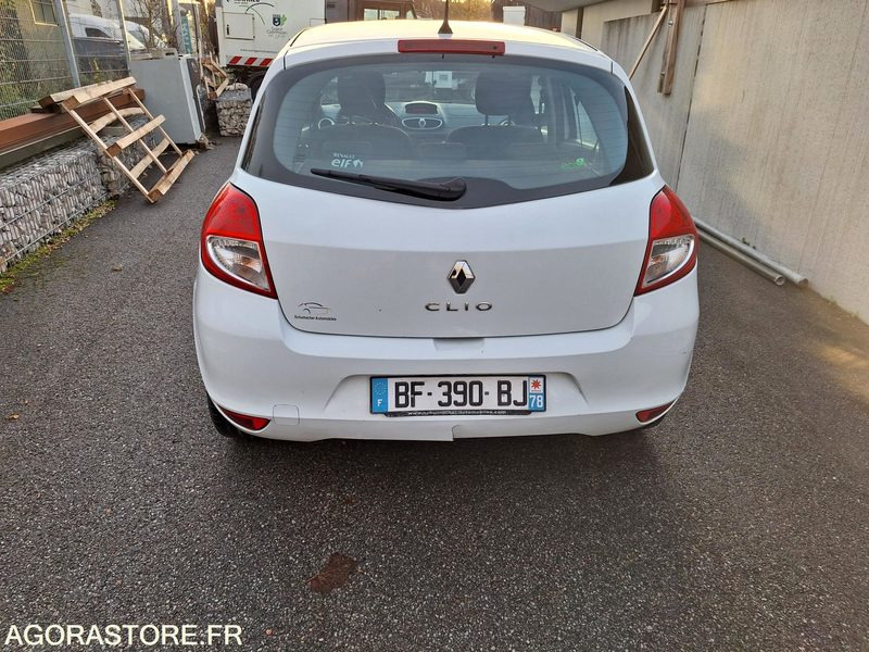 RENAULT CLIO3 Phase2 _ 3 places _ Diesel 1.5DCI - سيارة: صورة 5 RENAULT CLIO3 Phase2 _ 3 places _ Diesel 1.5DCI - سيارة: صورة 5