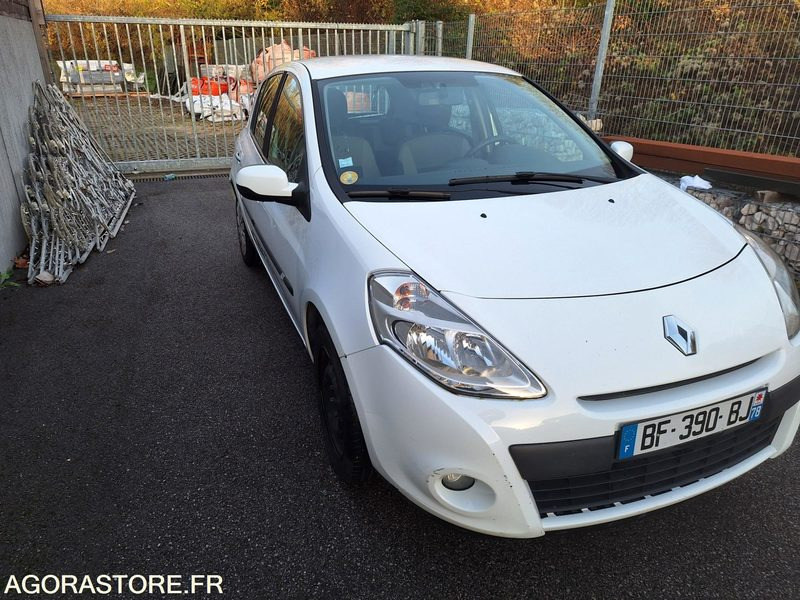 RENAULT CLIO3 Phase2 _ 3 places _ Diesel 1.5DCI - سيارة: صورة 2 RENAULT CLIO3 Phase2 _ 3 places _ Diesel 1.5DCI - سيارة: صورة 2