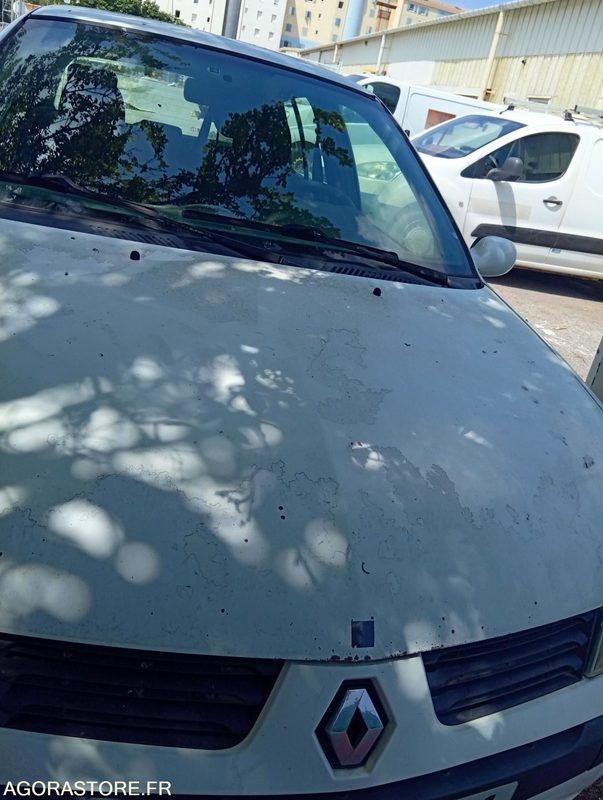 RENAULT CLIO - سيارة: صورة 5 RENAULT CLIO - سيارة: صورة 5