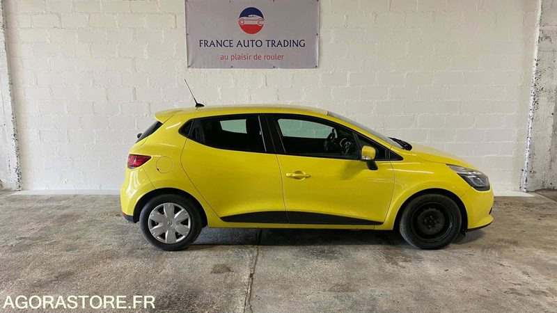 RENAULT ClIO IV 5 Portes 1.5 DCI FAP ECO2 S&S 75 CV - 2P013 - 231 897km - سيارة: صورة 3 RENAULT ClIO IV 5 Portes 1.5 DCI FAP ECO2 S&S 75 CV - 2P013 - 231 897km - سيارة: صورة 3